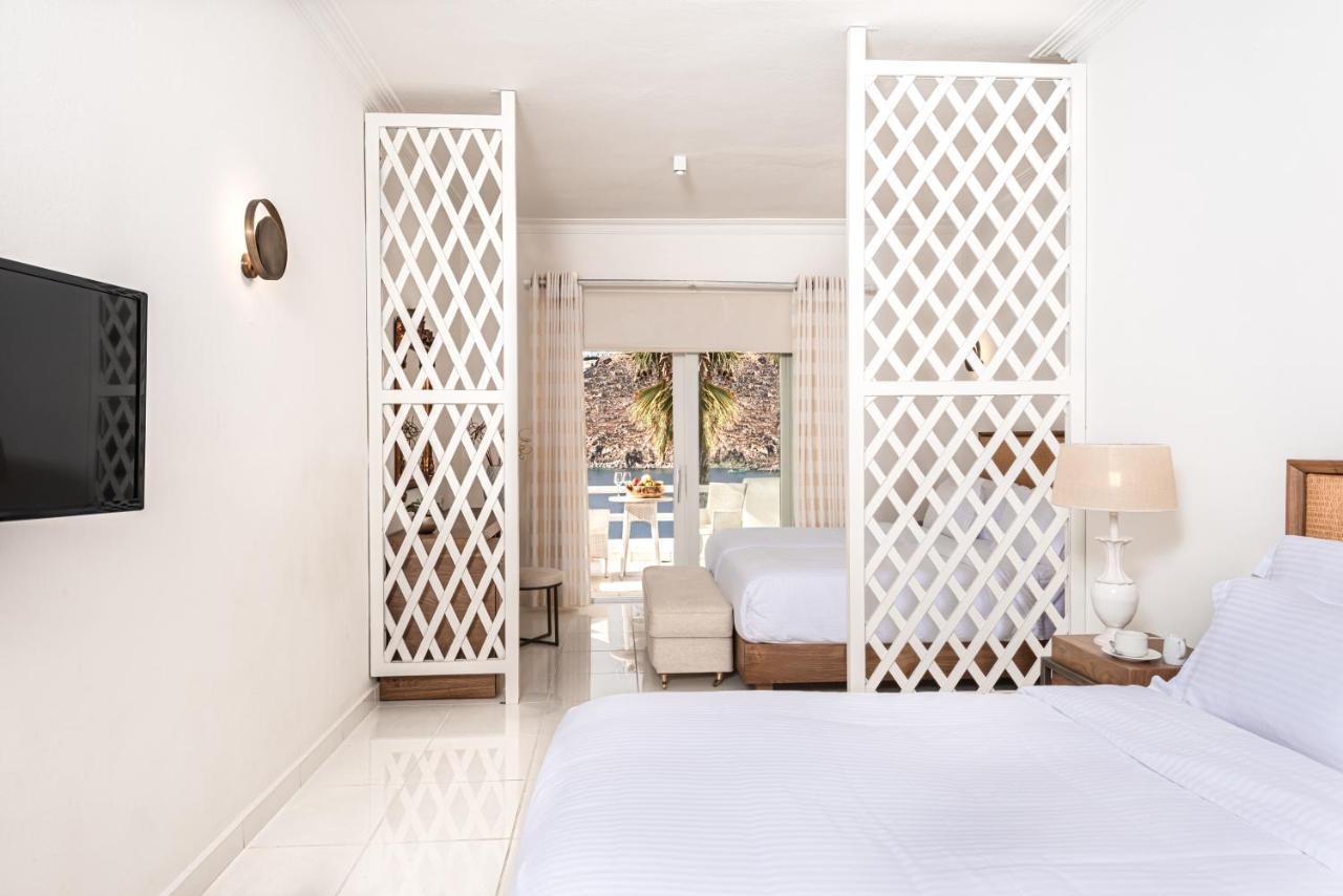 Simple Life Suite with Sea View